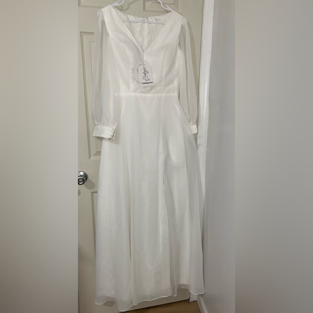 Elegant White Wedding Dress